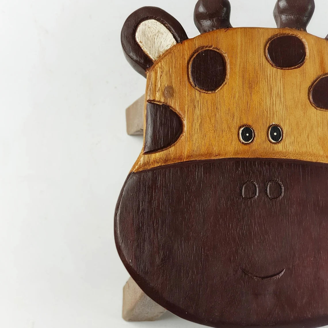 EcoCharm Handcrafted Kids' Stool - Giraffe